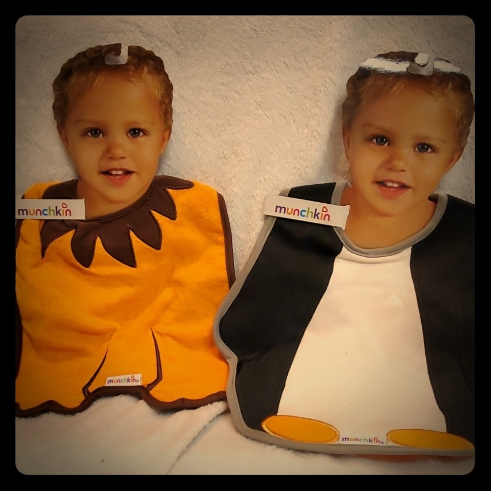 👛3/$10🛍NWT Animal Bibs